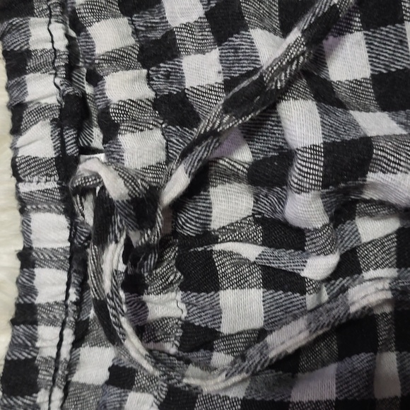 Checkered jammies! Size: XL - Picture 4 of 5